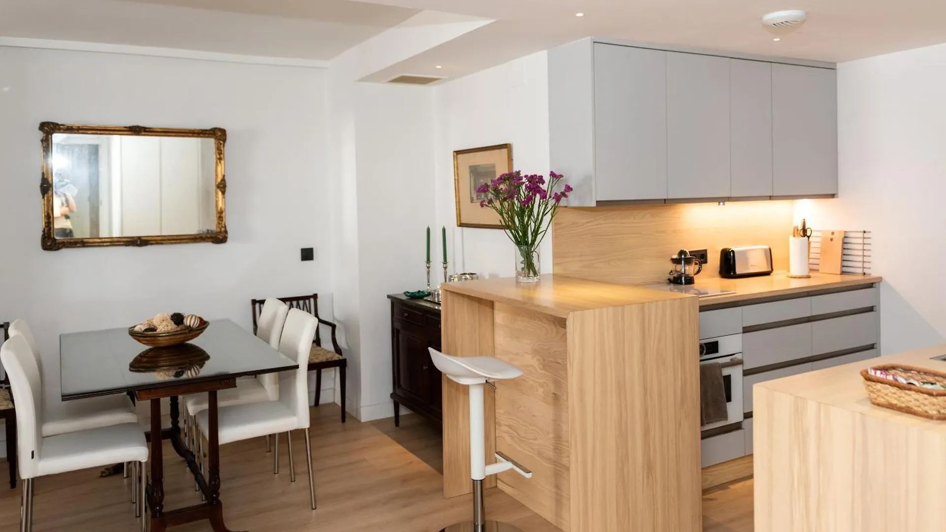 Terraza De La Magdalena Luxury Apartment Seville